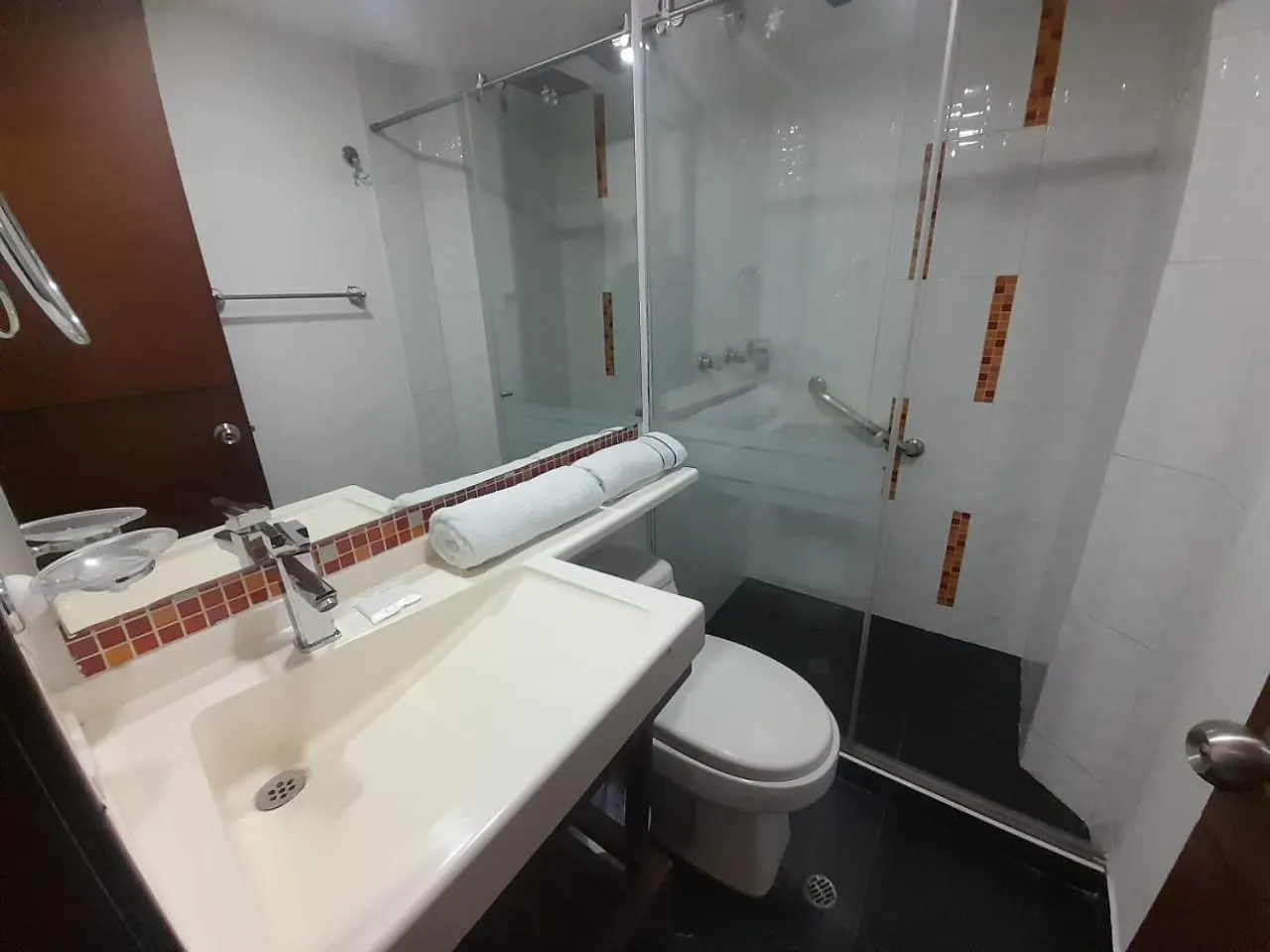 Aparthotel Emporium Aparta Suites 26 Bogota